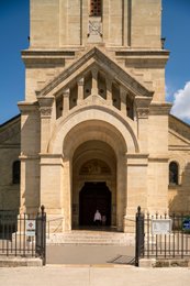Catholic-church;-Christianity;-Émile-Vaudremer;-Forecourt;-Gable;-Historical-monument;-Kaleidos;-Kaleidos-images;-La-parole-à-limage;-Main-portal;-Neo-Romanesque;-Places-of-worship;-Portal;-Religion;-Religious-architecture;-Religious-building;-Round-arch;-Saint-Pierre-de-Montrouge-church;-Sculpture;-Stories-Pictures;-Tarek-Charara;-Wrought-iron-gate